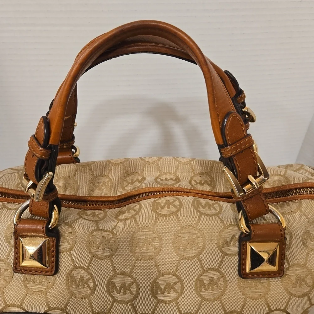 Michael Kors Calista Monogrammed Logo MK Handbag Crossbody Bag Brown